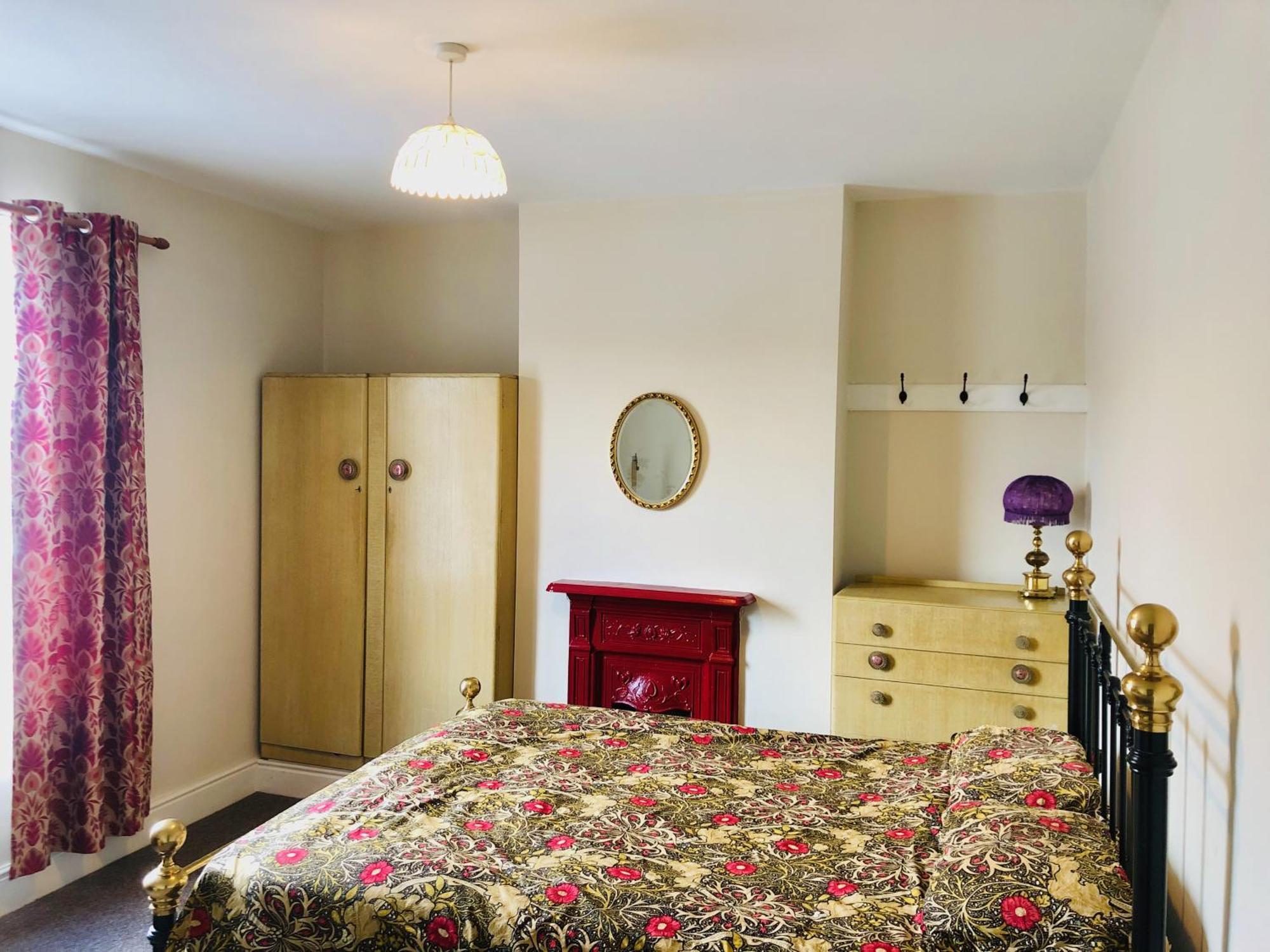 Llangollen Townhouse 4 Bedroom Eksteriør billede