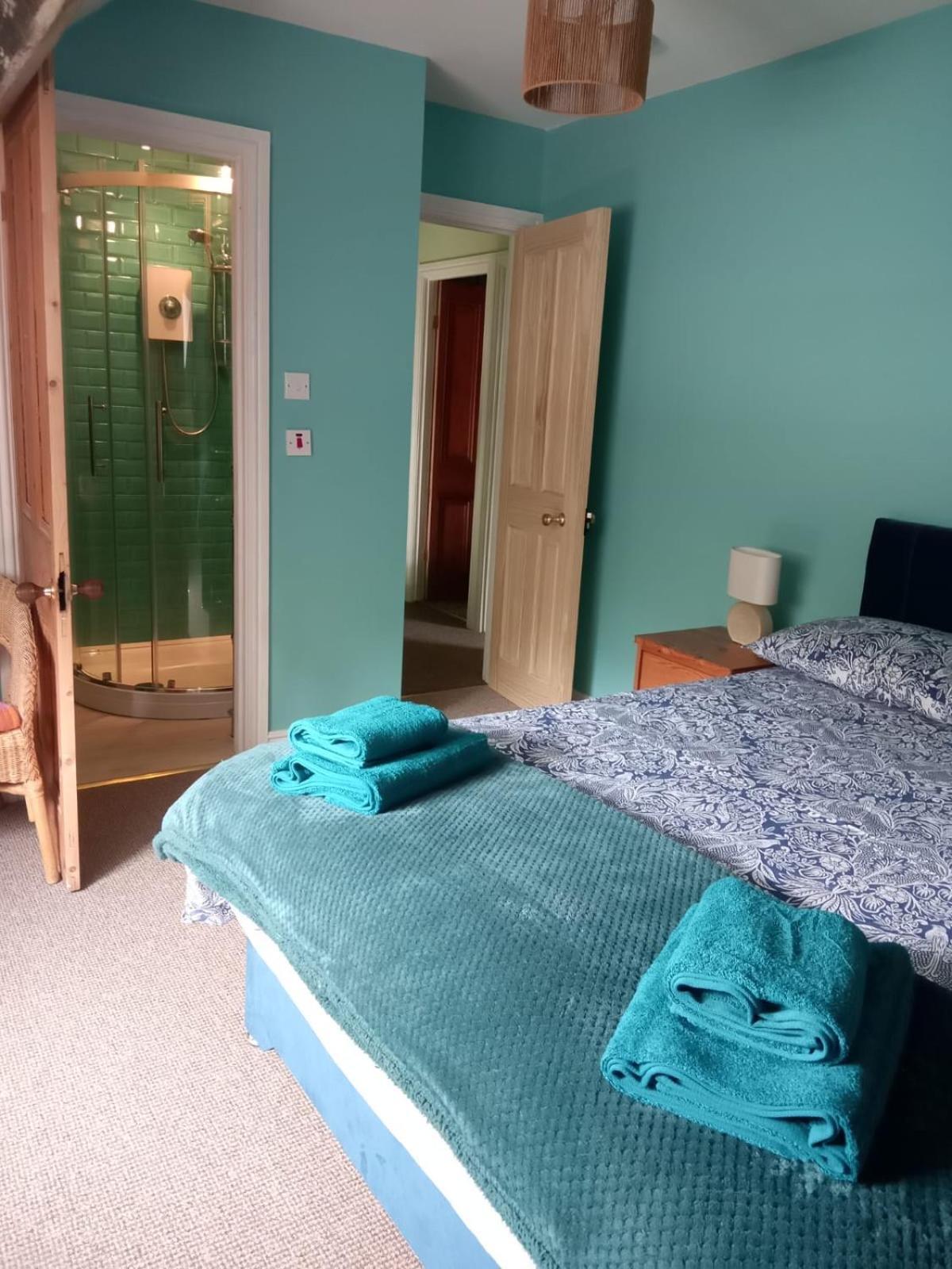 Llangollen Townhouse 4 Bedroom Eksteriør billede